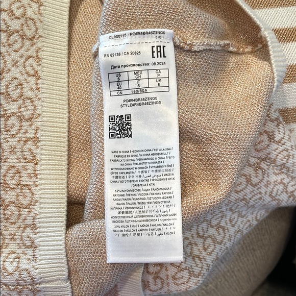 Elegant Chevron and Patterned Knit Sweater - Picture 6 of 6